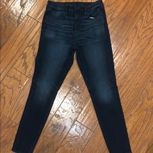 AMERICAN EAGLE SUPER HI-RISE DREAM JEAN JESSINGS